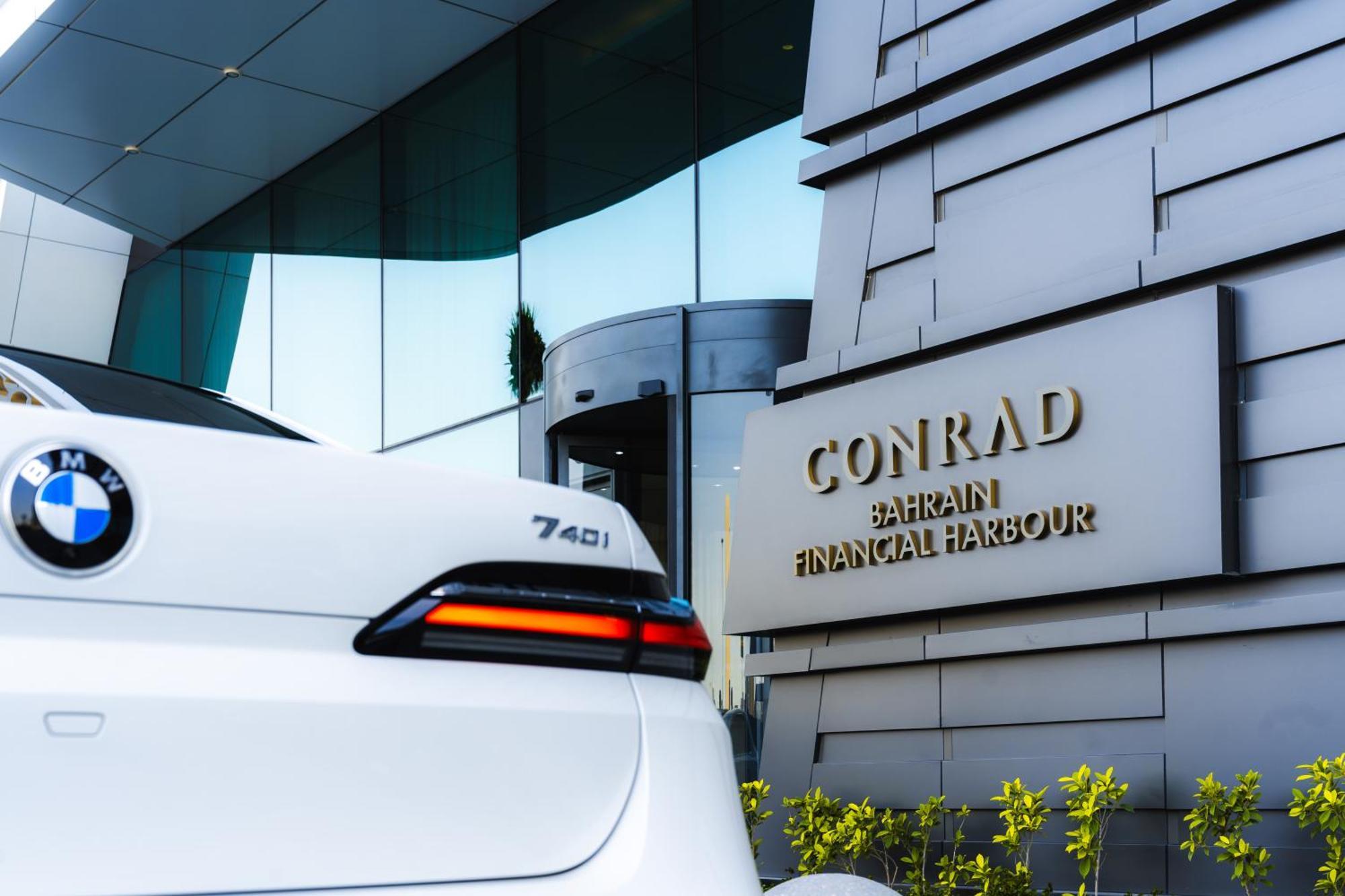 Conrad Bahrain Financial Harbour Hotel Манама Екстериор снимка